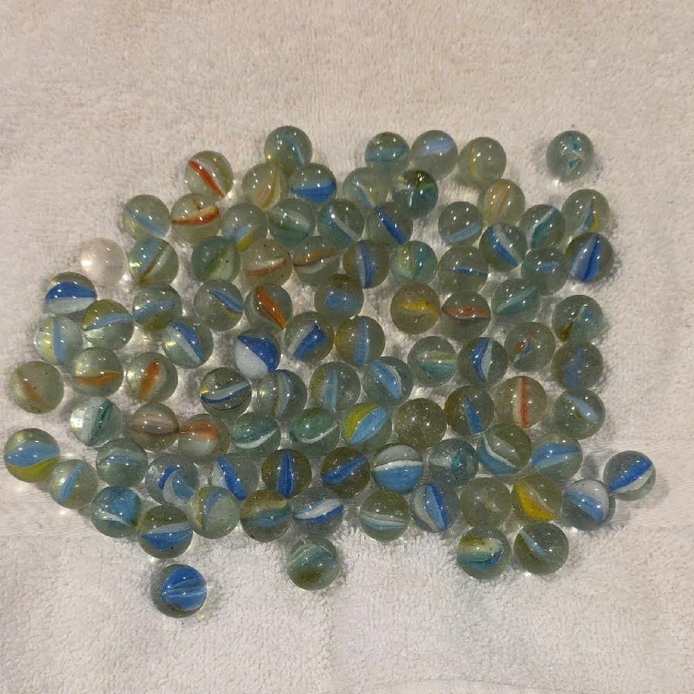 (J39) Colorful Glass Marbles Set
